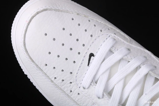 804609-103 Utility Black Force Air Mid White 1  1115